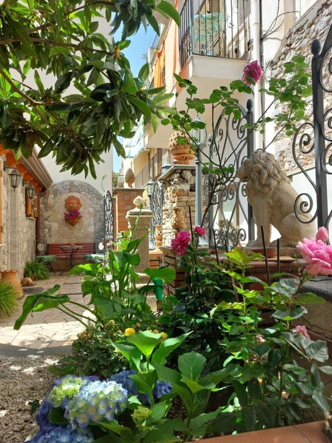Апартаменты Giardino Del Sole Таормина Экстерьер фото